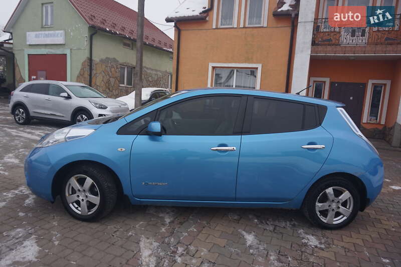 Хэтчбек Nissan Leaf 2011 в Самборе фото 22 Хэтчбек Nissan Leaf 2011 в Самборе