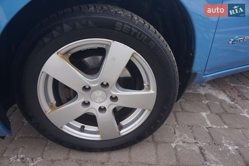 Хэтчбек Nissan Leaf 2011 в Самборе фото 61 Хэтчбек Nissan Leaf 2011 в Самборе