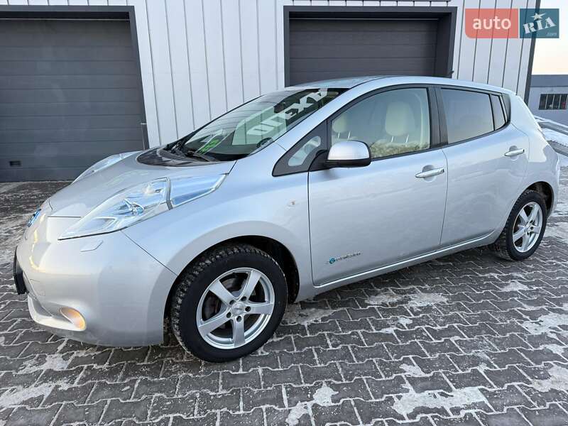 Хэтчбек Nissan Leaf 2012 в Владимире фото 5 Хэтчбек Nissan Leaf 2012 в Владимире