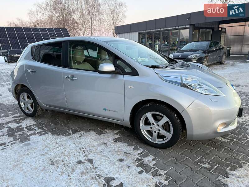 Хэтчбек Nissan Leaf 2012 в Владимире фото 18 Хэтчбек Nissan Leaf 2012 в Владимире
