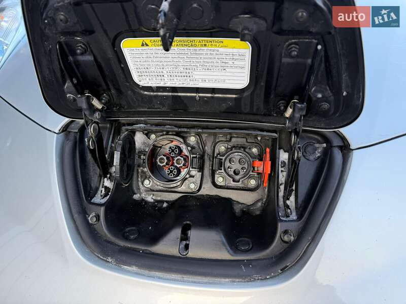 Хэтчбек Nissan Leaf 2012 в Владимире фото 23 Хэтчбек Nissan Leaf 2012 в Владимире