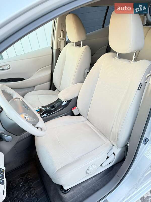 Хэтчбек Nissan Leaf 2012 в Владимире фото 30 Хэтчбек Nissan Leaf 2012 в Владимире
