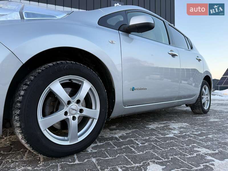Хэтчбек Nissan Leaf 2012 в Владимире фото 60 Хэтчбек Nissan Leaf 2012 в Владимире