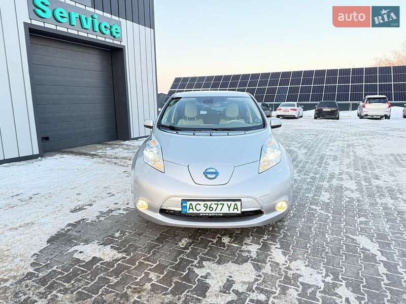 Хэтчбек Nissan Leaf 2012 в Владимире фото 75 Хэтчбек Nissan Leaf 2012 в Владимире
