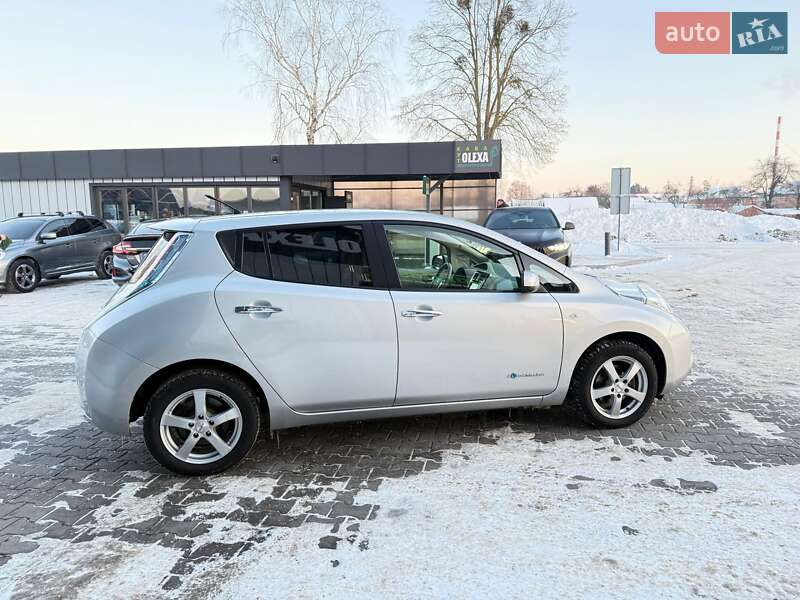 Хэтчбек Nissan Leaf 2012 в Владимире фото 90 Хэтчбек Nissan Leaf 2012 в Владимире
