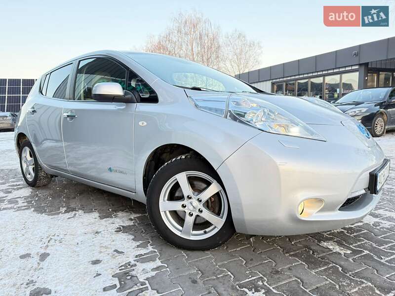 Хэтчбек Nissan Leaf 2012 в Владимире фото Хэтчбек Nissan Leaf 2012 в Владимире