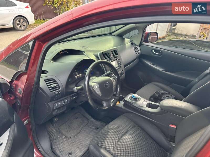 Хетчбек Nissan Leaf 2015 в Києві фото 3 Хетчбек Nissan Leaf 2015 в Києві