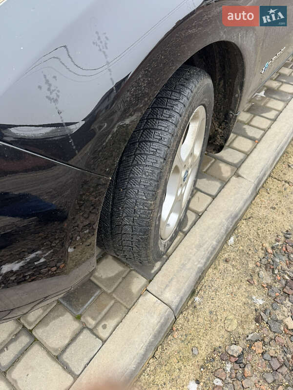 Хэтчбек Nissan Leaf 2013 в Одессе фото 3 Хэтчбек Nissan Leaf 2013 в Одессе