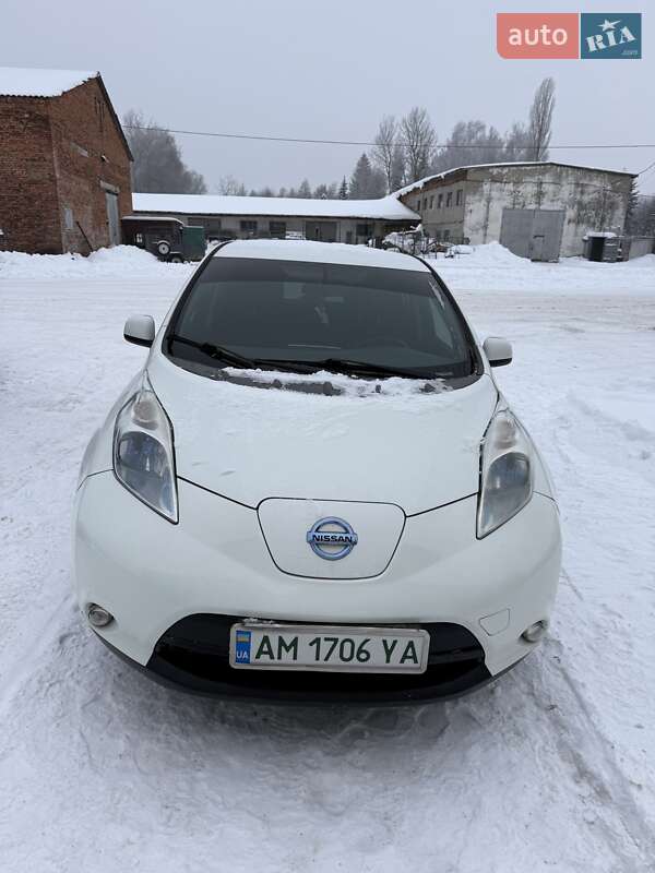 Хэтчбек Nissan Leaf 2013 в Житомире фото 4 Хэтчбек Nissan Leaf 2013 в Житомире