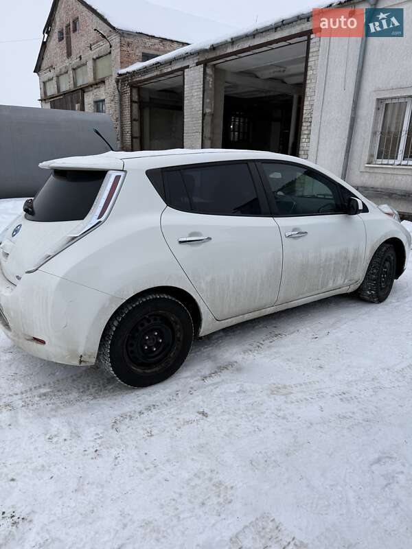 Хэтчбек Nissan Leaf 2013 в Житомире фото 5 Хэтчбек Nissan Leaf 2013 в Житомире