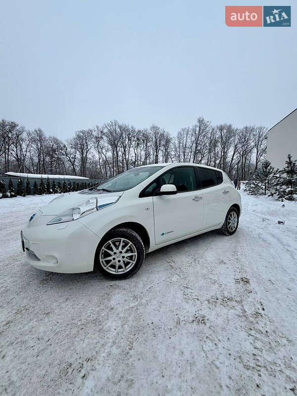 Хэтчбек Nissan Leaf 2015 в Луцке фото 5 Хэтчбек Nissan Leaf 2015 в Луцке