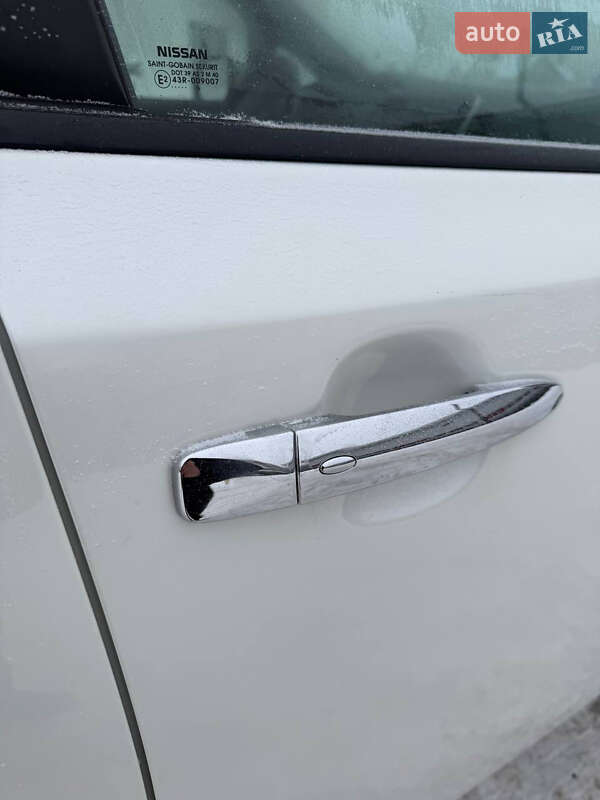 Хэтчбек Nissan Leaf 2015 в Луцке фото 12 Хэтчбек Nissan Leaf 2015 в Луцке