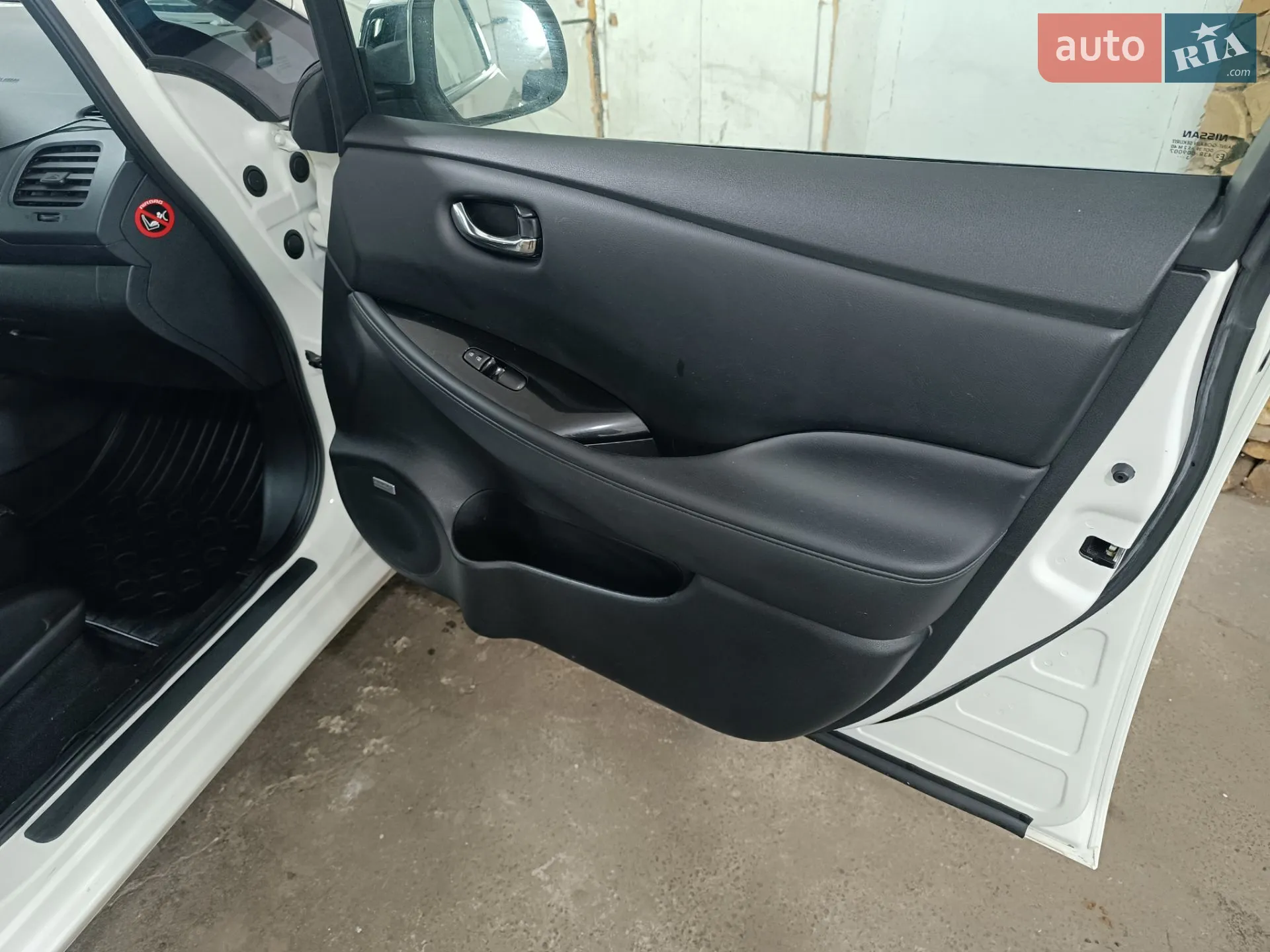2013 Nissan Leaf - мініатюра 5