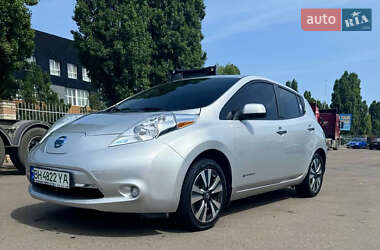 Хэтчбек Nissan Leaf 2017 в Одессе