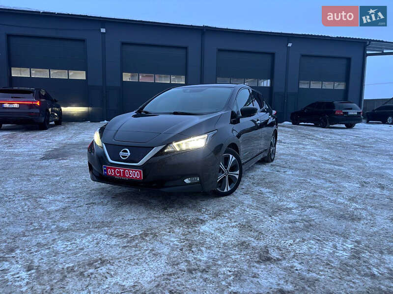 Хэтчбек Nissan Leaf 2018 в Владимире