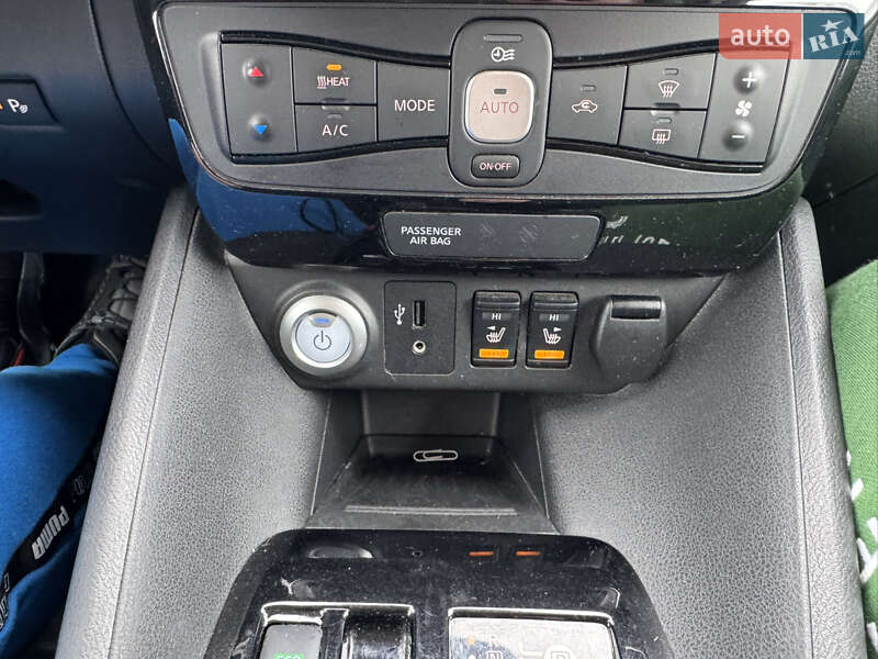 Хэтчбек Nissan Leaf 2018 в Владимире