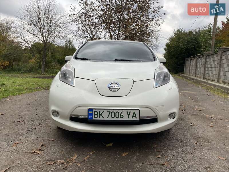 Хетчбек Nissan Leaf 2016 в Рівному фото 4 Хетчбек Nissan Leaf 2016 в Рівному
