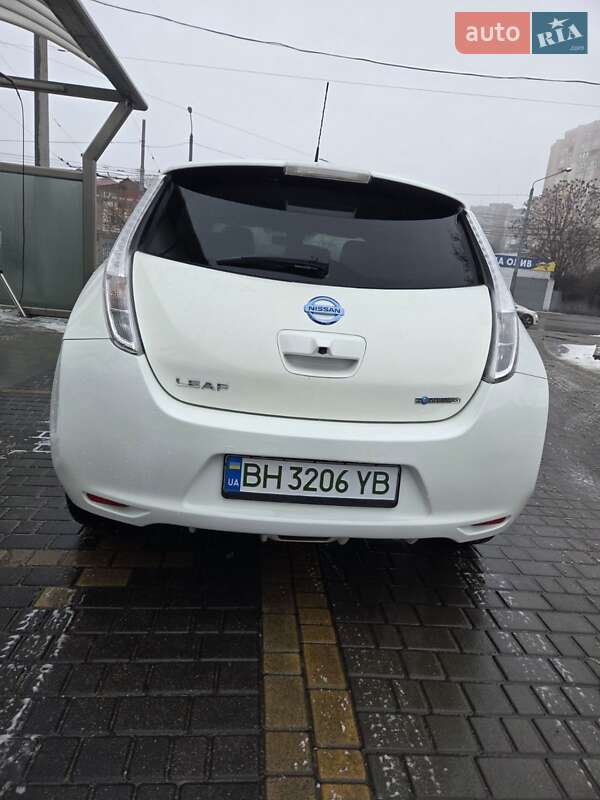 Хэтчбек Nissan Leaf 2016 в Одессе фото 6 Хэтчбек Nissan Leaf 2016 в Одессе