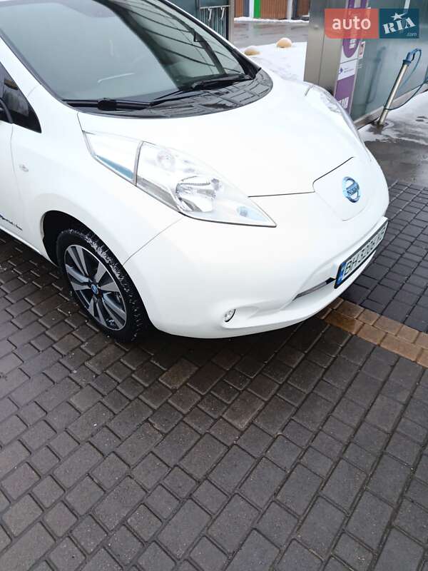 Хэтчбек Nissan Leaf 2016 в Одессе фото 20 Хэтчбек Nissan Leaf 2016 в Одессе