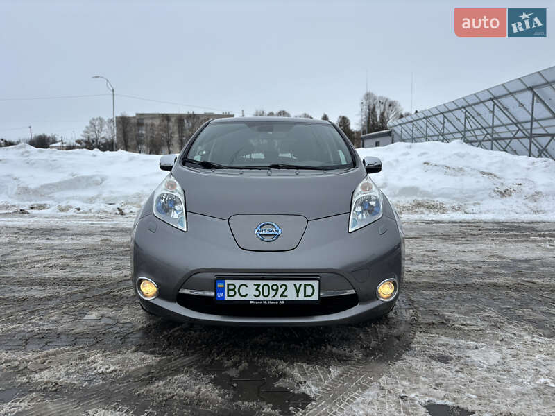 Хетчбек Nissan Leaf 2014 в Володимирі