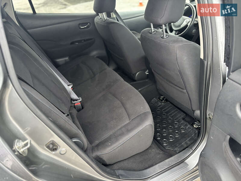 Хетчбек Nissan Leaf 2014 в Володимирі