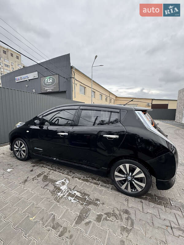 Хэтчбек Nissan Leaf 2015 в Одессе фото 3 Хэтчбек Nissan Leaf 2015 в Одессе