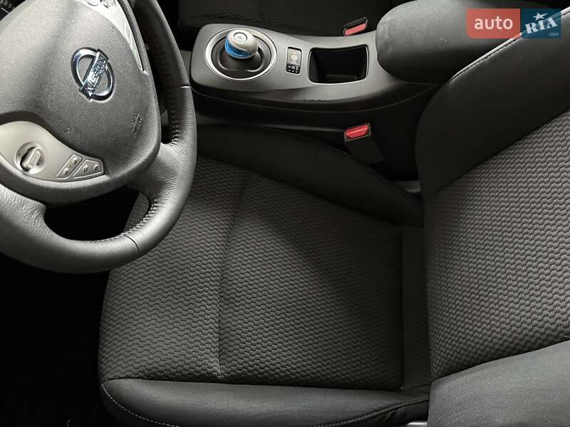 Хетчбек Nissan Leaf 2015 в Одесі