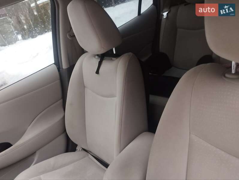Хэтчбек Nissan Leaf 2011 в Львове фото 9 Хэтчбек Nissan Leaf 2011 в Львове