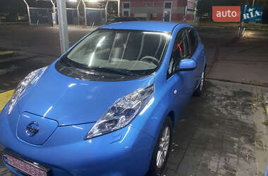 Хэтчбек Nissan Leaf 2012 в Ровно