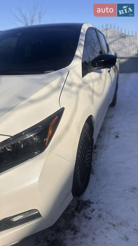 Хетчбек Nissan Leaf 2024 в Вінниці фото 8 Хетчбек Nissan Leaf 2024 в Вінниці