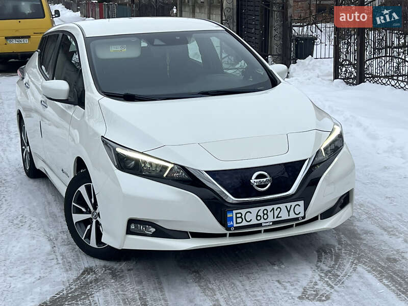 Хетчбек Nissan Leaf 2020 в Самборі