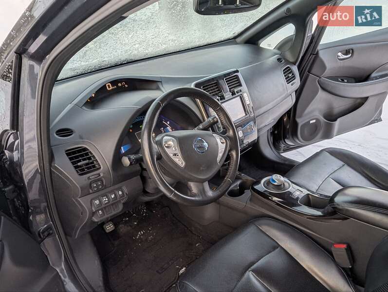 Хетчбек Nissan Leaf 2013 в Дрогобичі