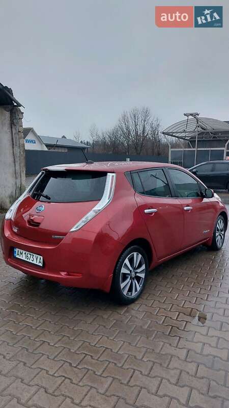 Хетчбек Nissan Leaf 2015 в Житомирі фото 9 Хетчбек Nissan Leaf 2015 в Житомирі