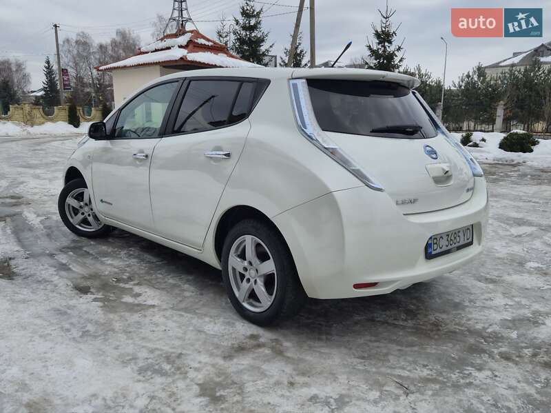 Хэтчбек Nissan Leaf 2014 в Золочеве