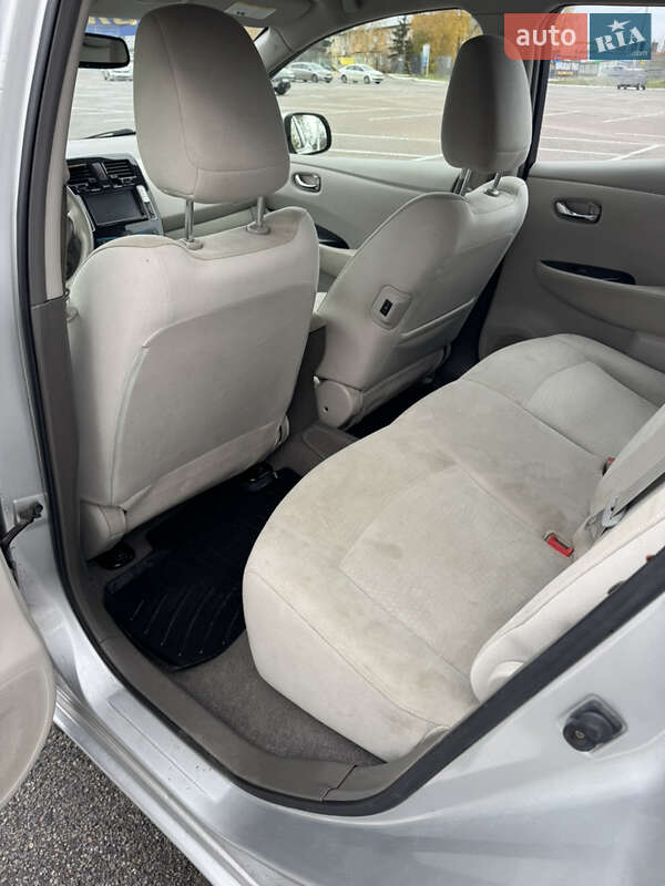 Хэтчбек Nissan Leaf 2012 в Житомире