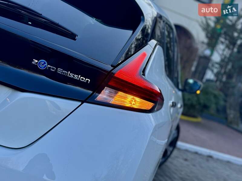 Хетчбек Nissan Leaf 2019 в Дрогобичі