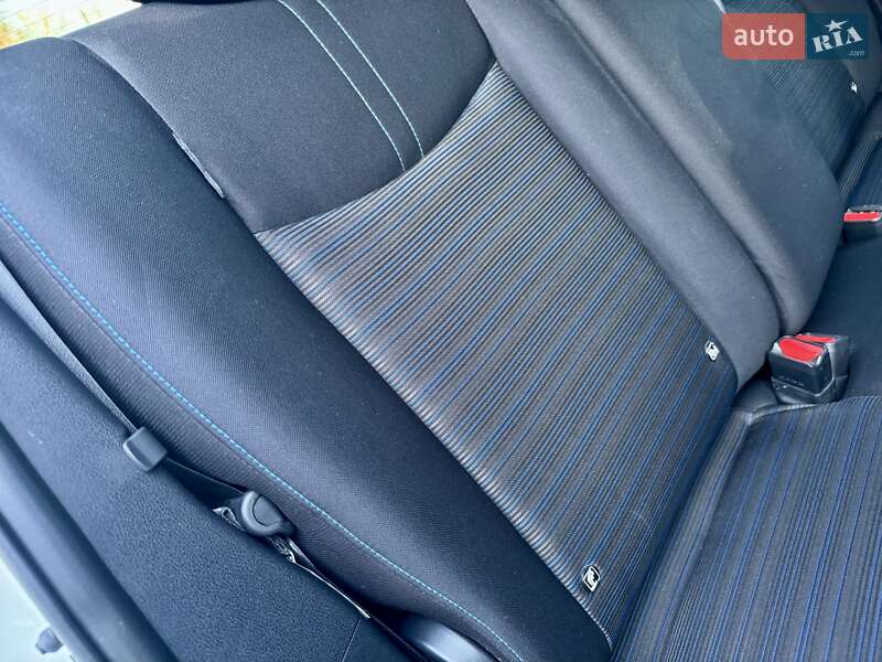 Хетчбек Nissan Leaf 2019 в Дрогобичі