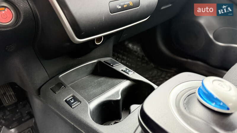 Хэтчбек Nissan Leaf 2017 в Тернополе