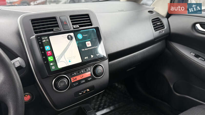 Хэтчбек Nissan Leaf 2017 в Тернополе
