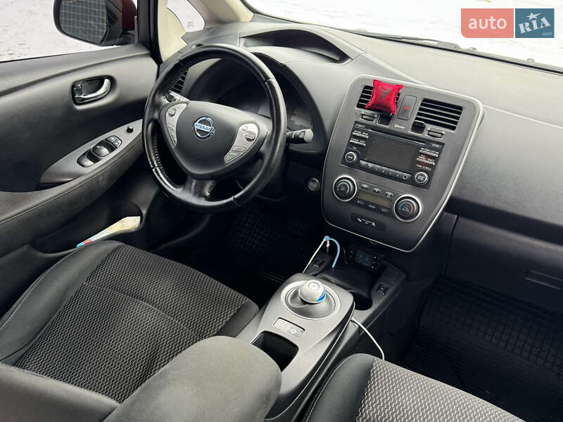 Хетчбек Nissan Leaf 2015 в Одесі фото 31 Хетчбек Nissan Leaf 2015 в Одесі