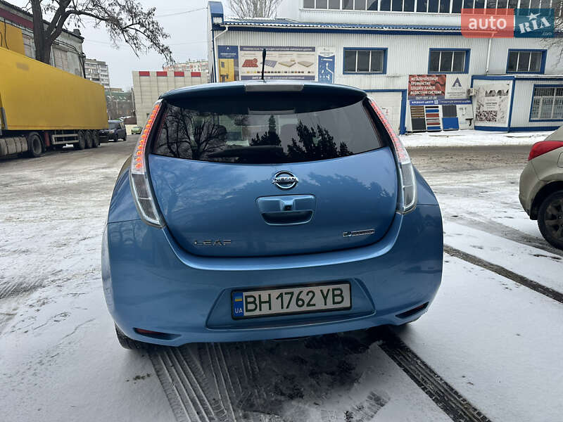 Хэтчбек Nissan Leaf 2013 в Одессе