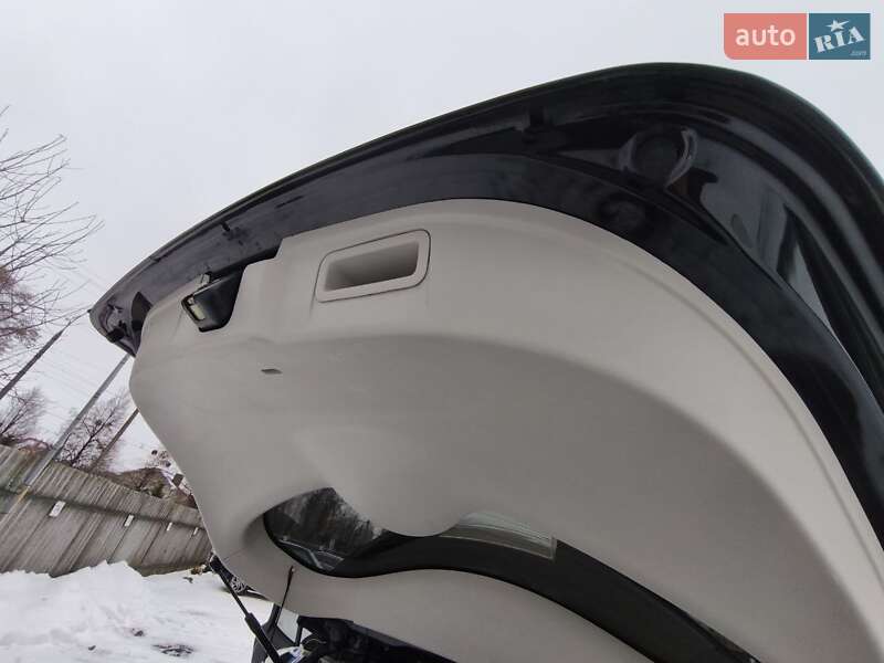 Хетчбек Nissan Leaf 2014 в Луцьку