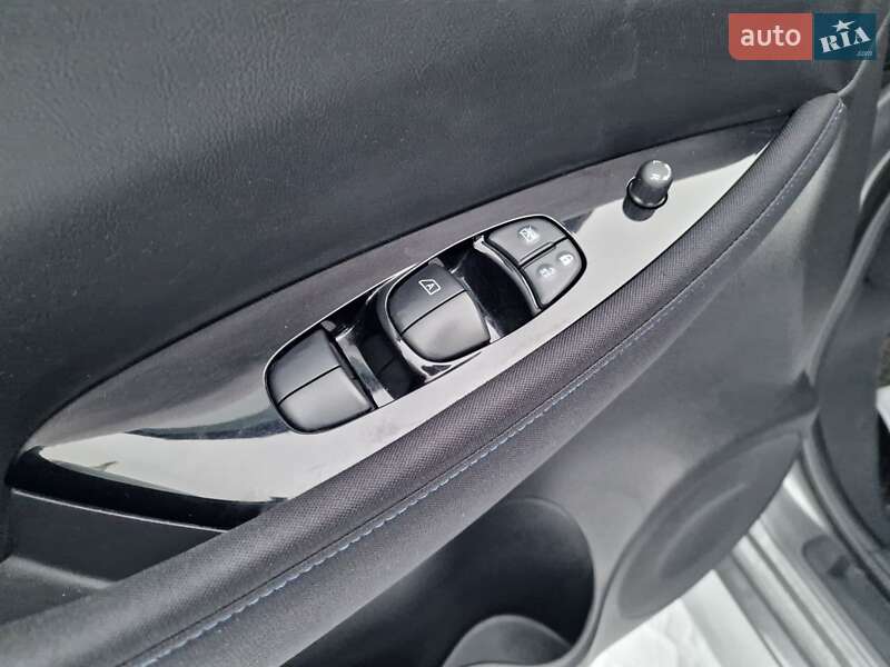 Хэтчбек Nissan Leaf 2019 в Виннице