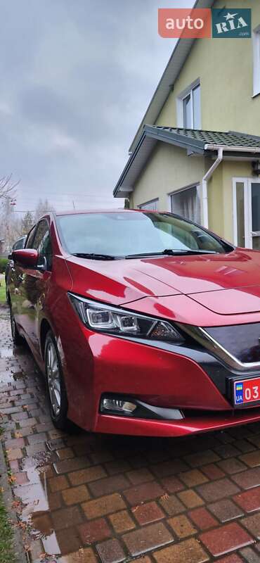 Хетчбек Nissan Leaf 2018 в Рівному