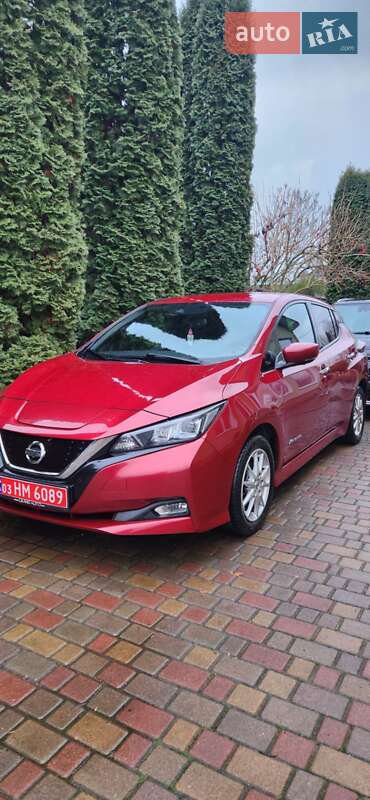 Хетчбек Nissan Leaf 2018 в Рівному