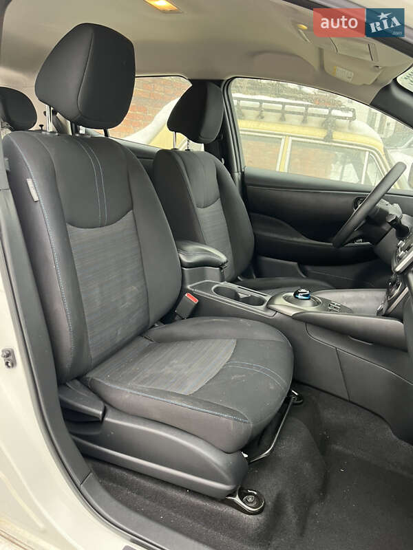 Хэтчбек Nissan Leaf 2018 в Львове