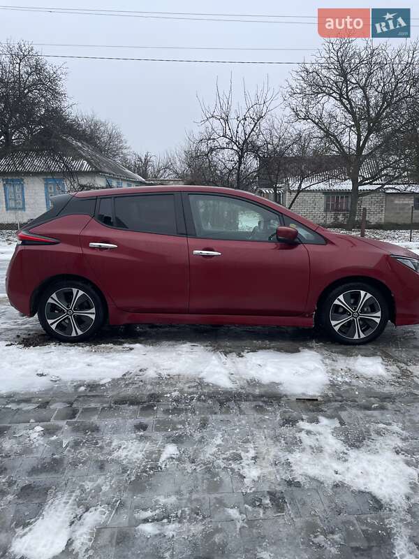 Хетчбек Nissan Leaf 2020 в Кременчуці