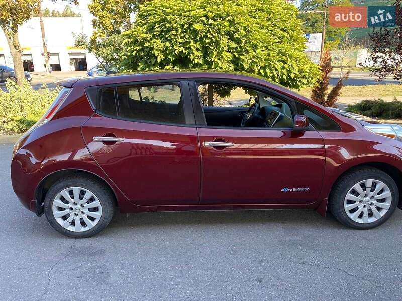 Хетчбек Nissan Leaf 2017 в Дніпрі фото 3 Хетчбек Nissan Leaf 2017 в Дніпрі