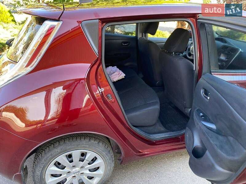Хетчбек Nissan Leaf 2017 в Дніпрі фото 8 Хетчбек Nissan Leaf 2017 в Дніпрі