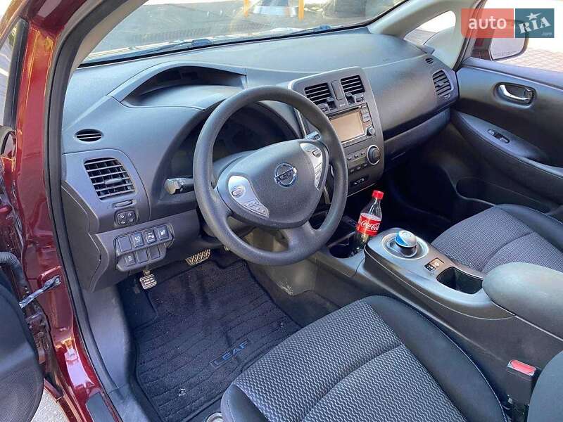 Хетчбек Nissan Leaf 2017 в Дніпрі фото 11 Хетчбек Nissan Leaf 2017 в Дніпрі